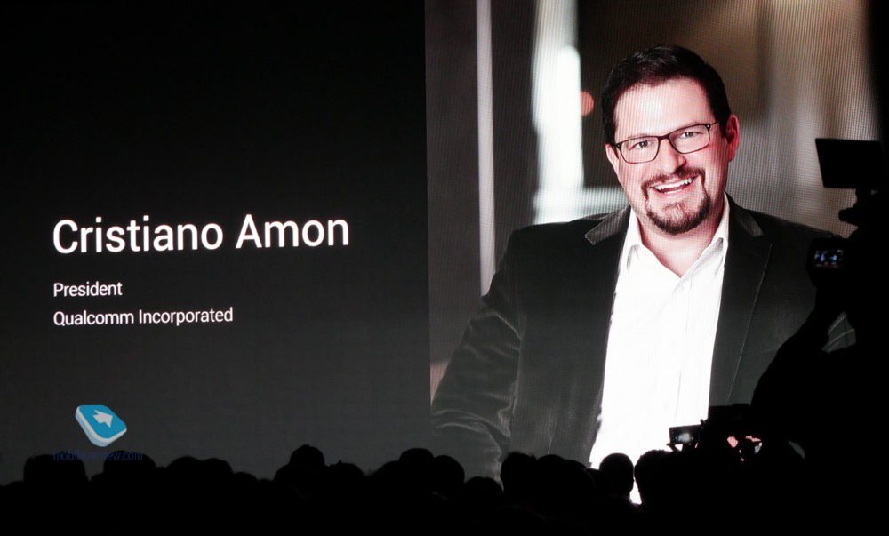Криштиану Амон Qualcomm AR очки заменят привычные смартфоны благодаря 5G и универсальным облачным хранилищам