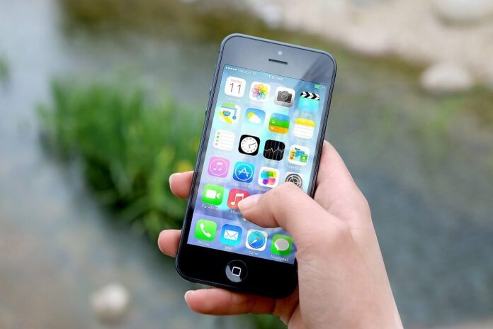 Первый iPhone