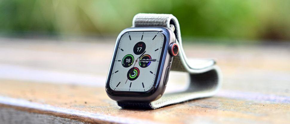продажи apple watch series 5 составили 60% от общего числа в сегменте смарт-часов и фитнес-браслетов компании Apple, занявшей вторую строчку по общемировым показателям