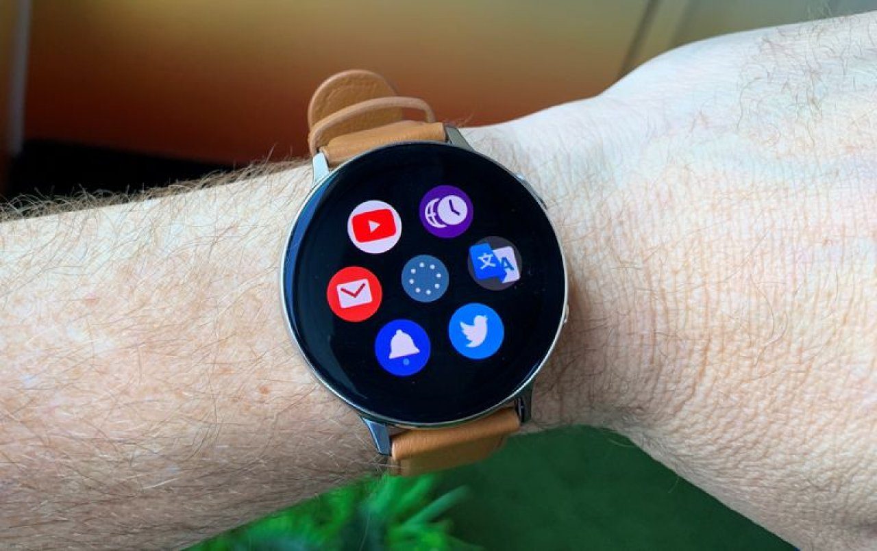 ТОП-5 смарт часов, Samsung Galaxy Watch Active 2