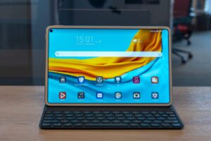 Компания Huawei выпустит MatePad Pro с беспроводной зарядкой