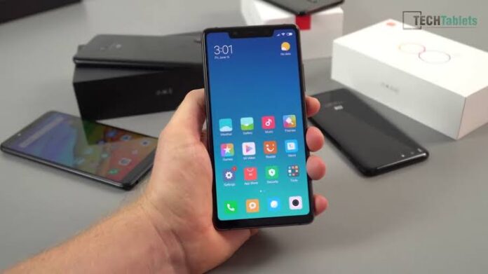 Пришедшее обновление на Xiaomi Mi 8 вывело смартфоны из строя