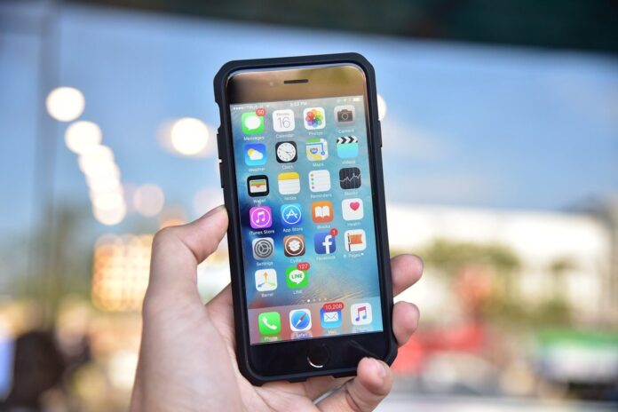 iPhone 8
