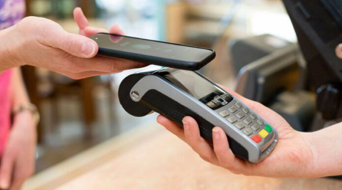 К системам оплаты Apple Pay и Google Pay привязано 115% карт monobank
