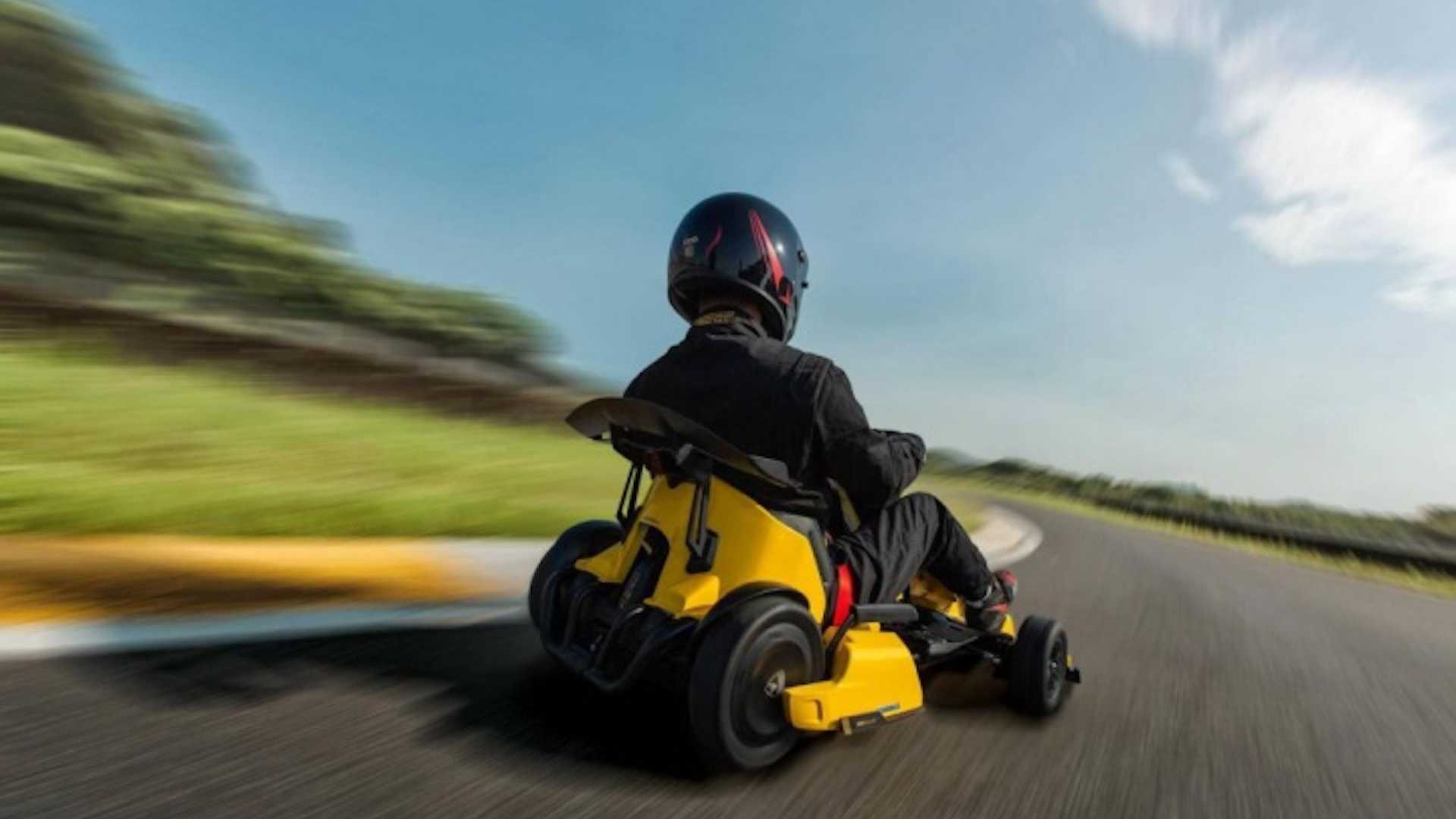 Электрокарт Xiaomi Ninebot GoKart Pro Lamborgini Edition неожиданно стал хитом продаж