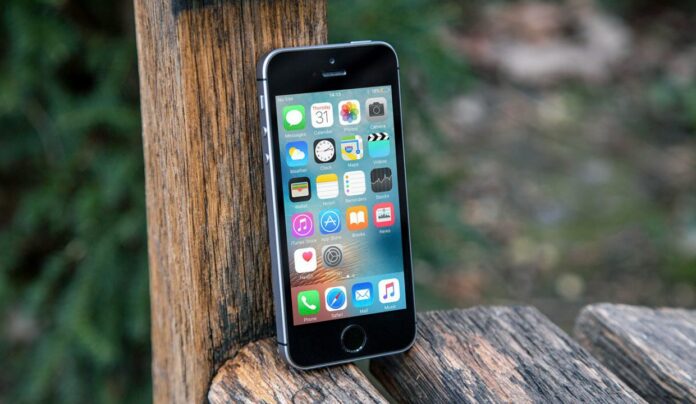 Apple неожиданно выпустила обновления на очень старые гаджеты