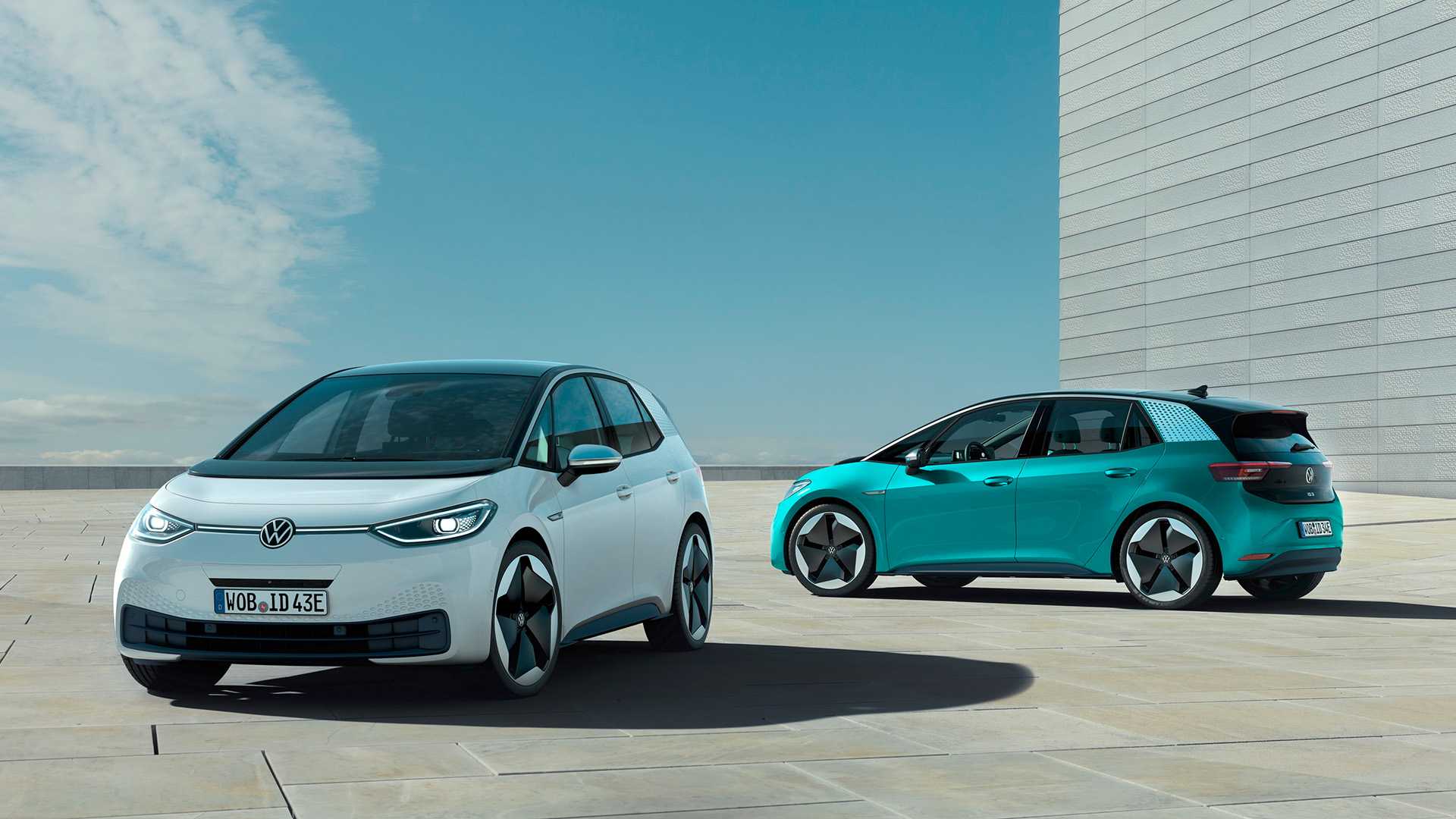 Новый электрокар Volkswagen превзошел по популярности Tesla Model 3