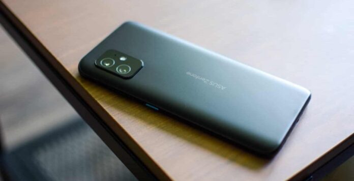 Камера компактного Asus Zenfone 8 оценена на уровне iPhone 12