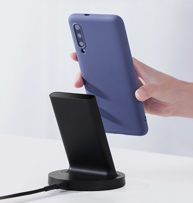 Вертикальное беспроводное зарядное устройство Xiaomi