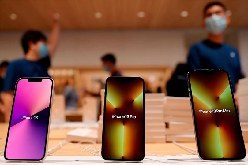 iPhone 13