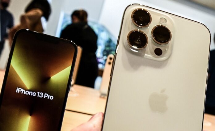 iPhone 13
