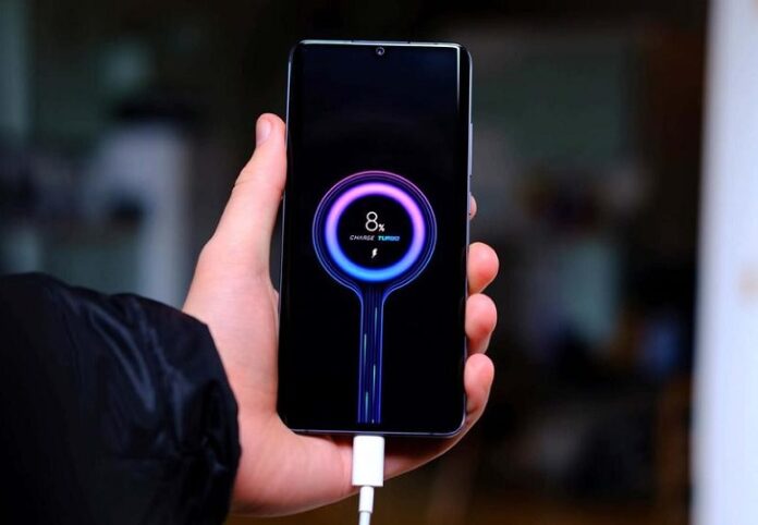 зарядка смартфона Xiaomi