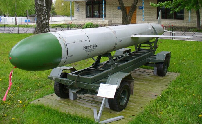Ракета Х-55 в музее ВВС ВС Украины