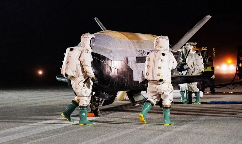Космоплан Boeing X-36B
