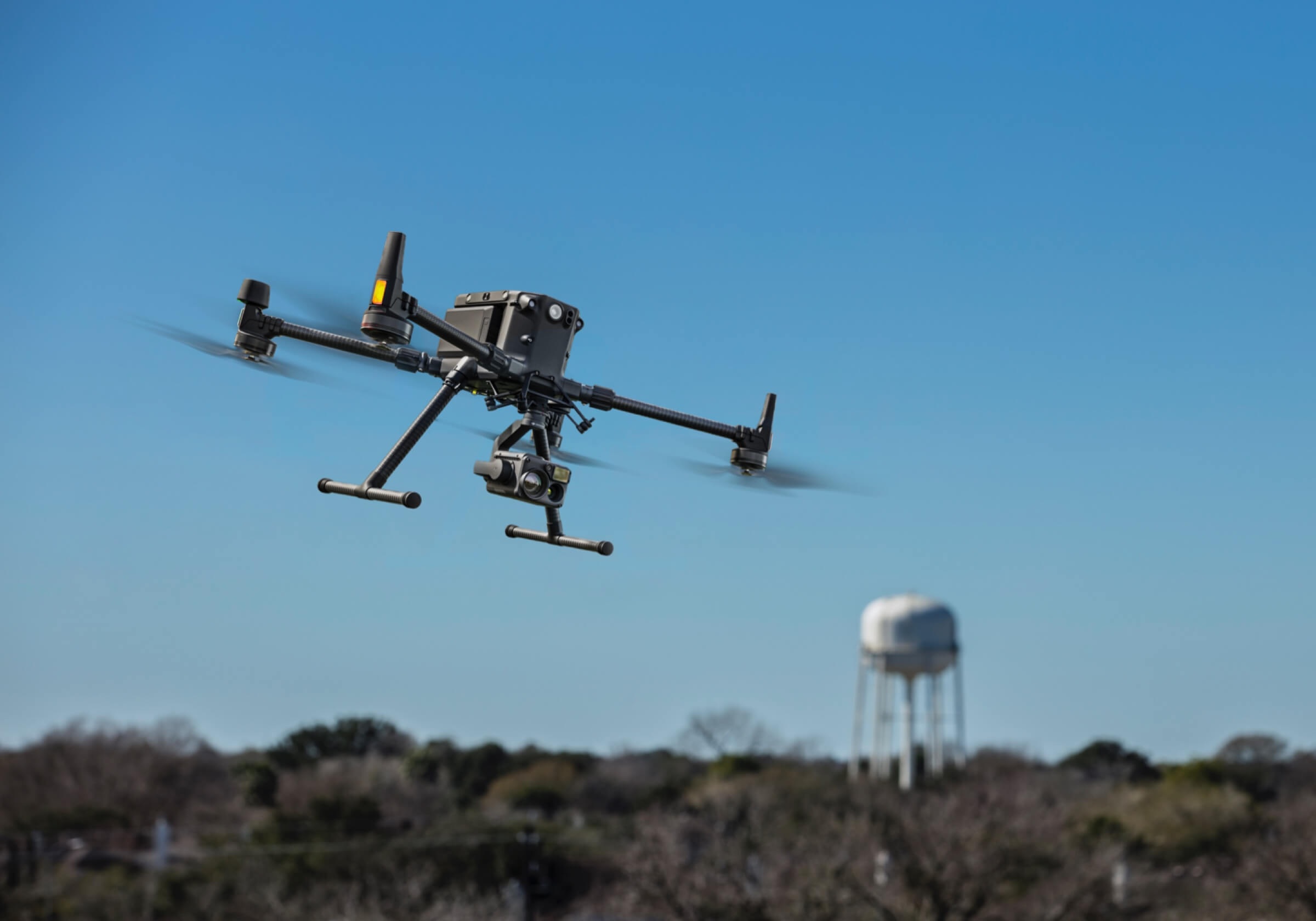 Дрон DJI
