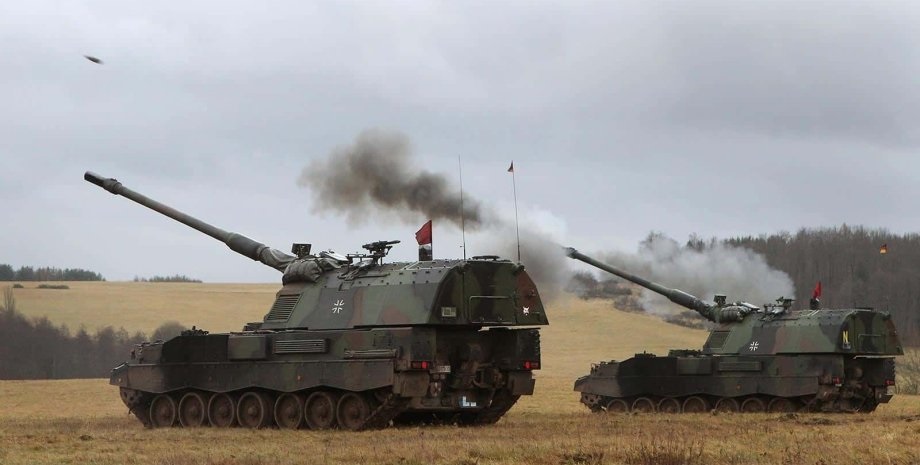 Немецкая САУ PzH 2000