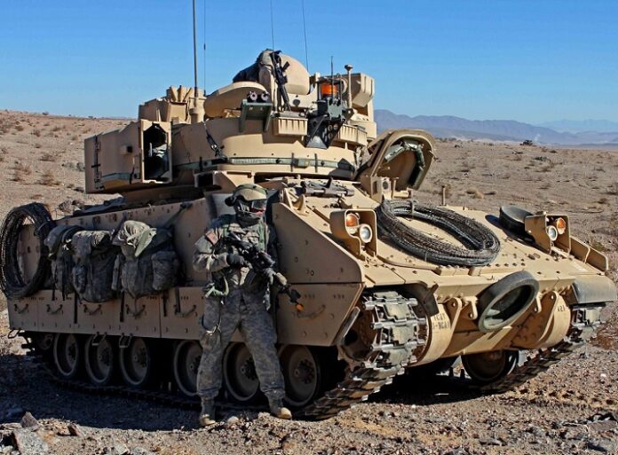 БМП M2 Bradley