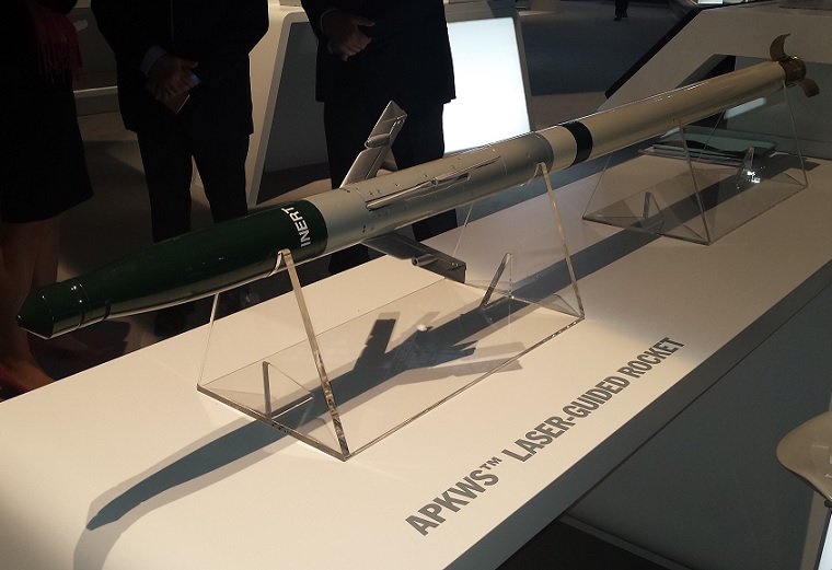 Система лазерного наведения APKWS для 70-мм неуправляемых ракет от BAE Systems