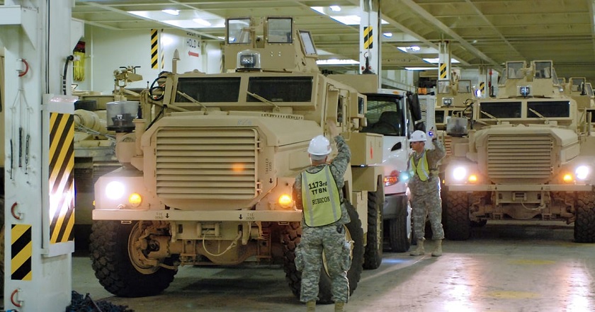 Американский броневик Cougar MRAP