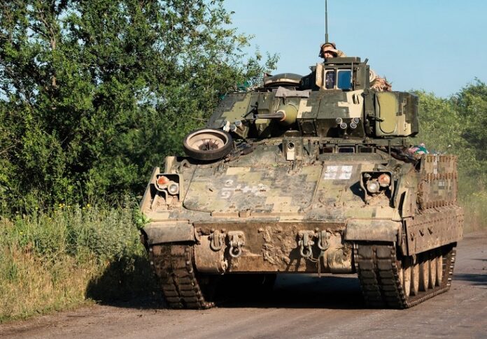 Военные впервые показали боевое применение БМП Bradley