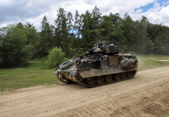 Эксперт объяснил, почему ВСУ первыми задействовали в наступлении M2 Bradley