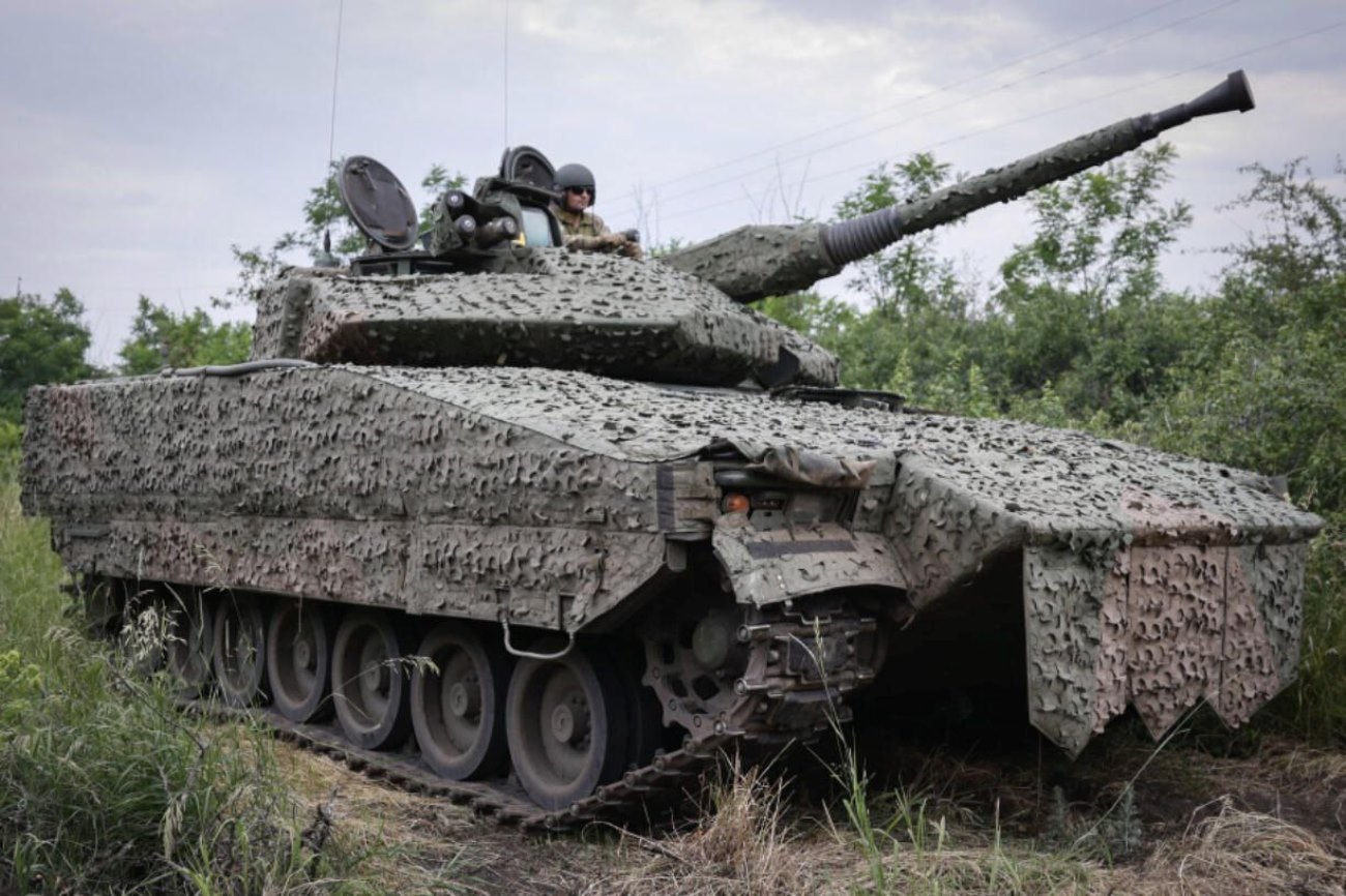 БМП CV90 висунулися у східному напрямку