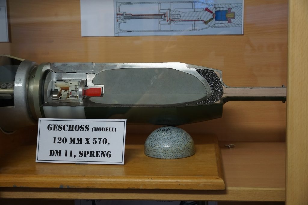 ЗСУ почали застосовувати снаряди DM11 з програмованим підривом