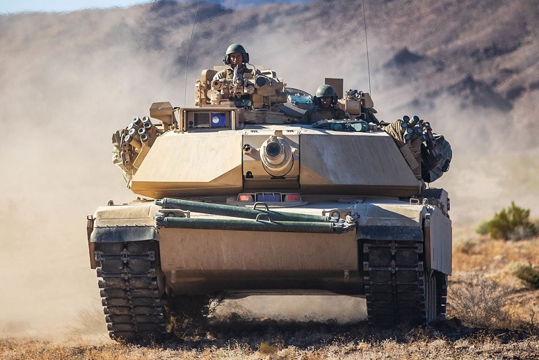 Американські танки Abrams прибудуть в Україну раніше терміну