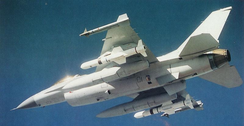 Винищувачі F-16 зможуть атакувати кораблі, що запускають "Калібри"