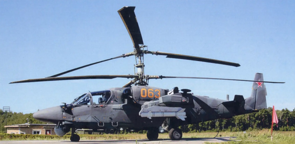 На півдні помічено новітні вертольоти Ка-52М з керованими ракетами ЛМУР