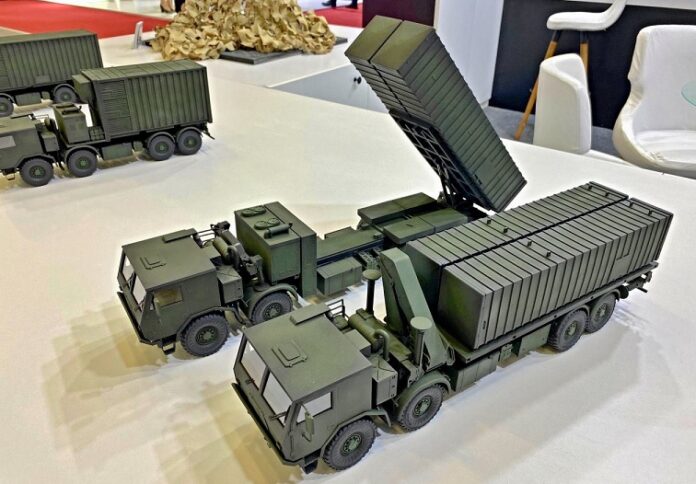 На DEX'23 дебютировала пусковая установка для ракеты Khan на базе Tatra