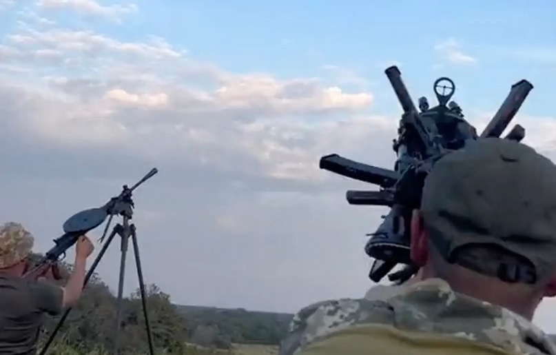 Бійці ЗСУ почали використовувати проти дронів "міні-гани"