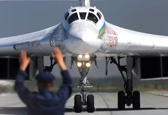 Начались испытания первого модернизированного ракетоносца Ту-160М