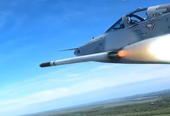 ВСУ показали нанесение ударов Су-25 американскими ракетами Zuni