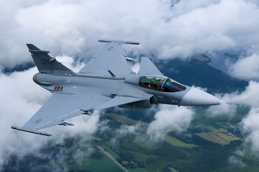 Українські пілоти приступили до тестування винищувачів JAS 39 Gripen