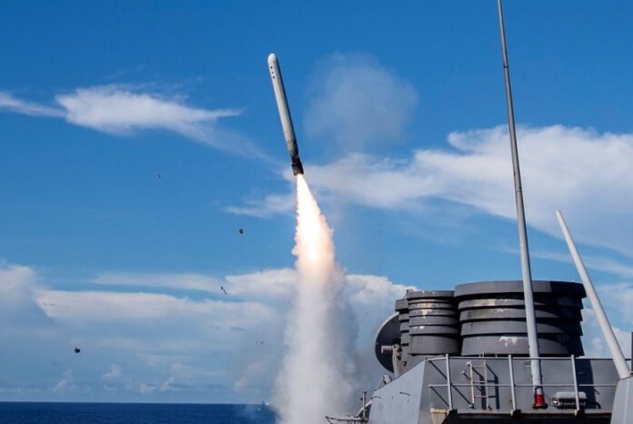 Стало известно, сколько сейчас стоит крылатая ракета Tomahawk