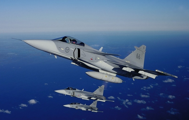 Українські пілоти завершили навчання на JAS 39 Gripen