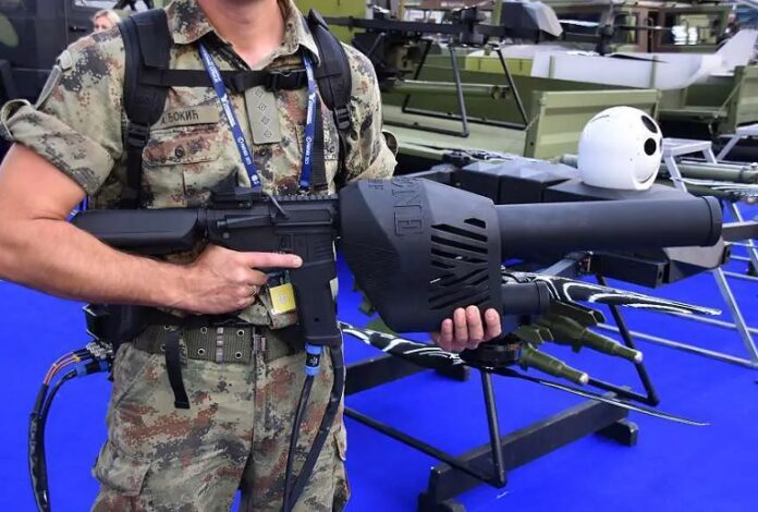 Антидроновое ружье Drone Off с дальностью действия 2,5 км показали вживую