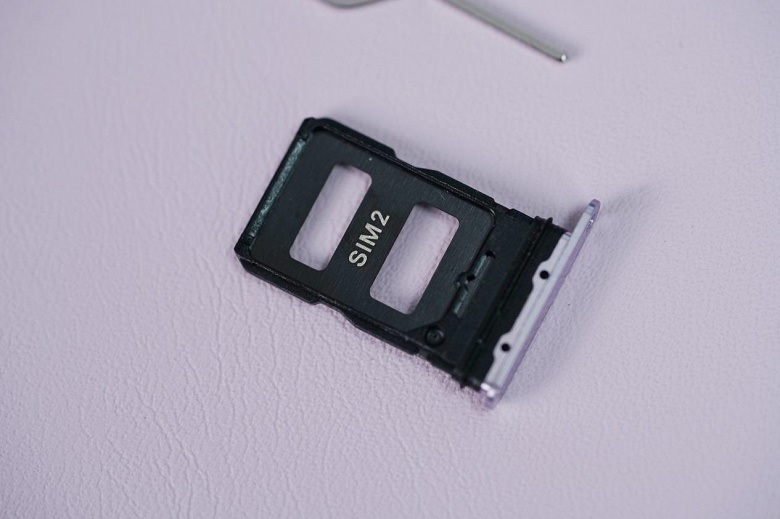 Китайские журналисты опубликовали фото комплекта поставки Xiaomi 14