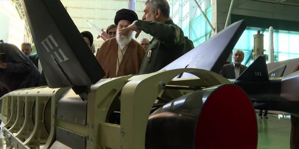 Іран вперше показав гіперзвукову ракету Fattah-2