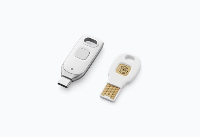 Google представила 30-доларові ключі безпеки Titan Security Key