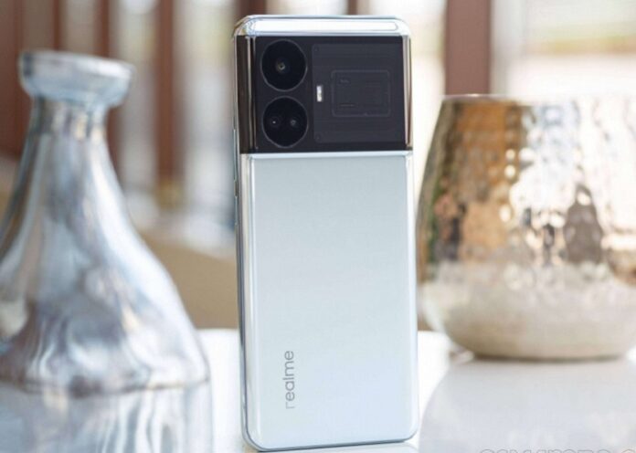 Realme GT Neo6 станет самым доступным смартфоном с Snapdragon 8Gen 3 на рынке
