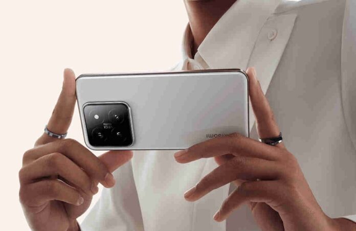 Первое обновление HyperOS для Xiaomi 14 Pro вышло в первый день продаж