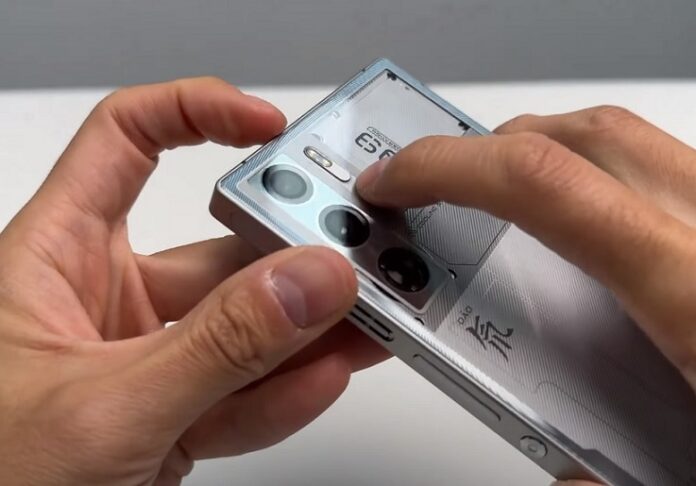 Xiaomi 14 уступил лидерство в рейтинге AnTuTu более мощному конкуренту