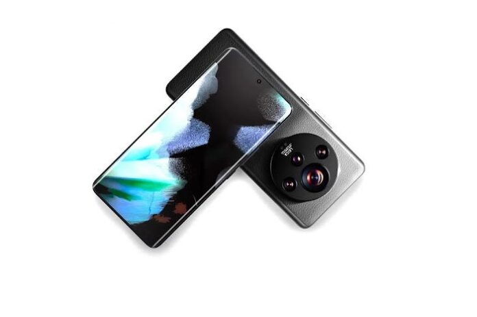 Xiaomi готовит к дебюту свой первый в истории смартфон с двумя телеобъективами