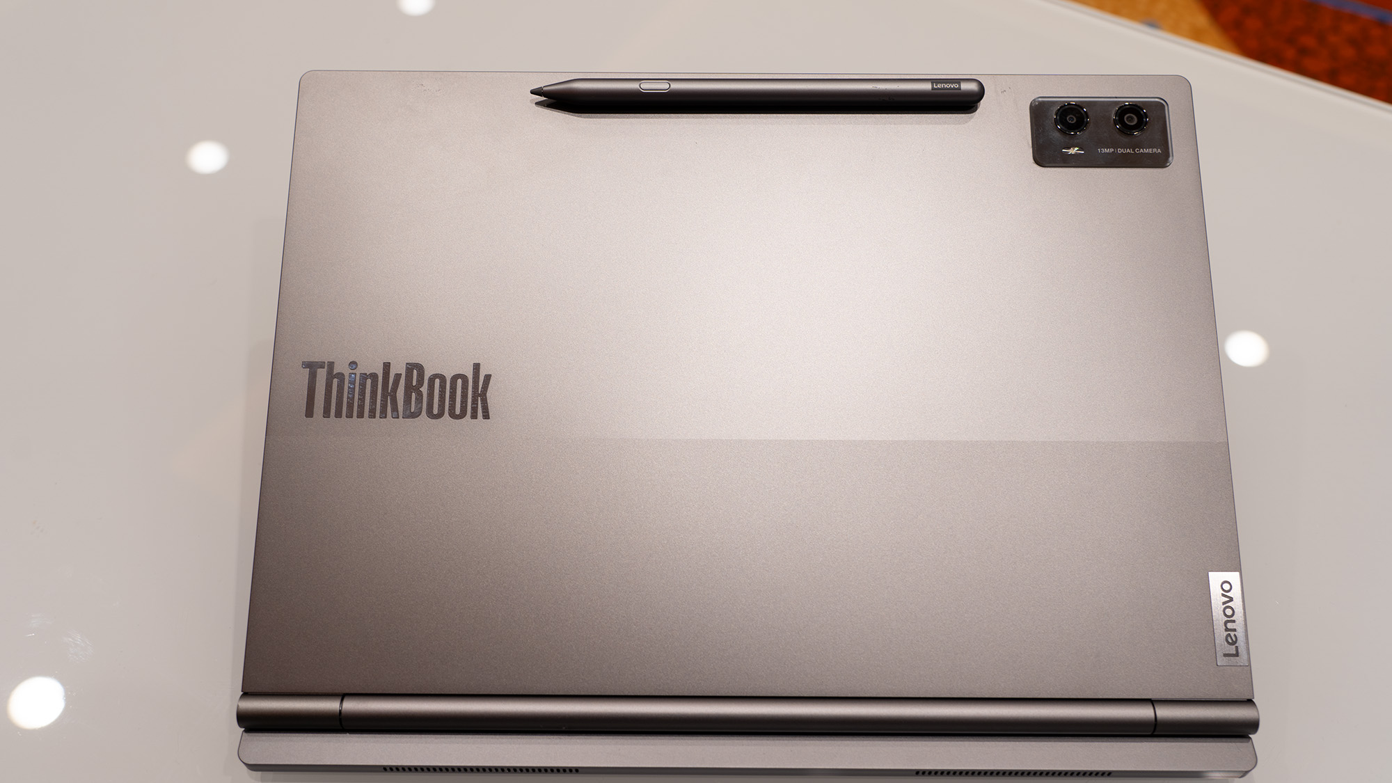 Lenovo вдалося об'єднати Windows і Android на одному пристрої