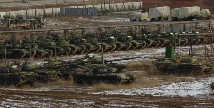 Американські експерти назвали термін вичерпання запасів російських танків