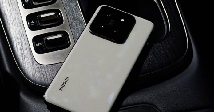 Названы модели смартфонов Xiaomi, которые «гарантированно обновятся до Android 18»