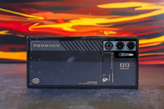 Игровой смартфон Nubia Red Magic 9S Pro+ оказался на треть производительнее Samsung Galaxy S24 Ultra
